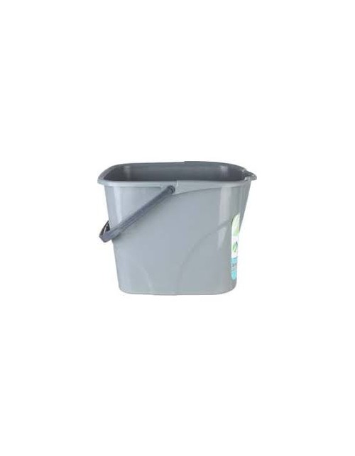 Seau à eau pratique